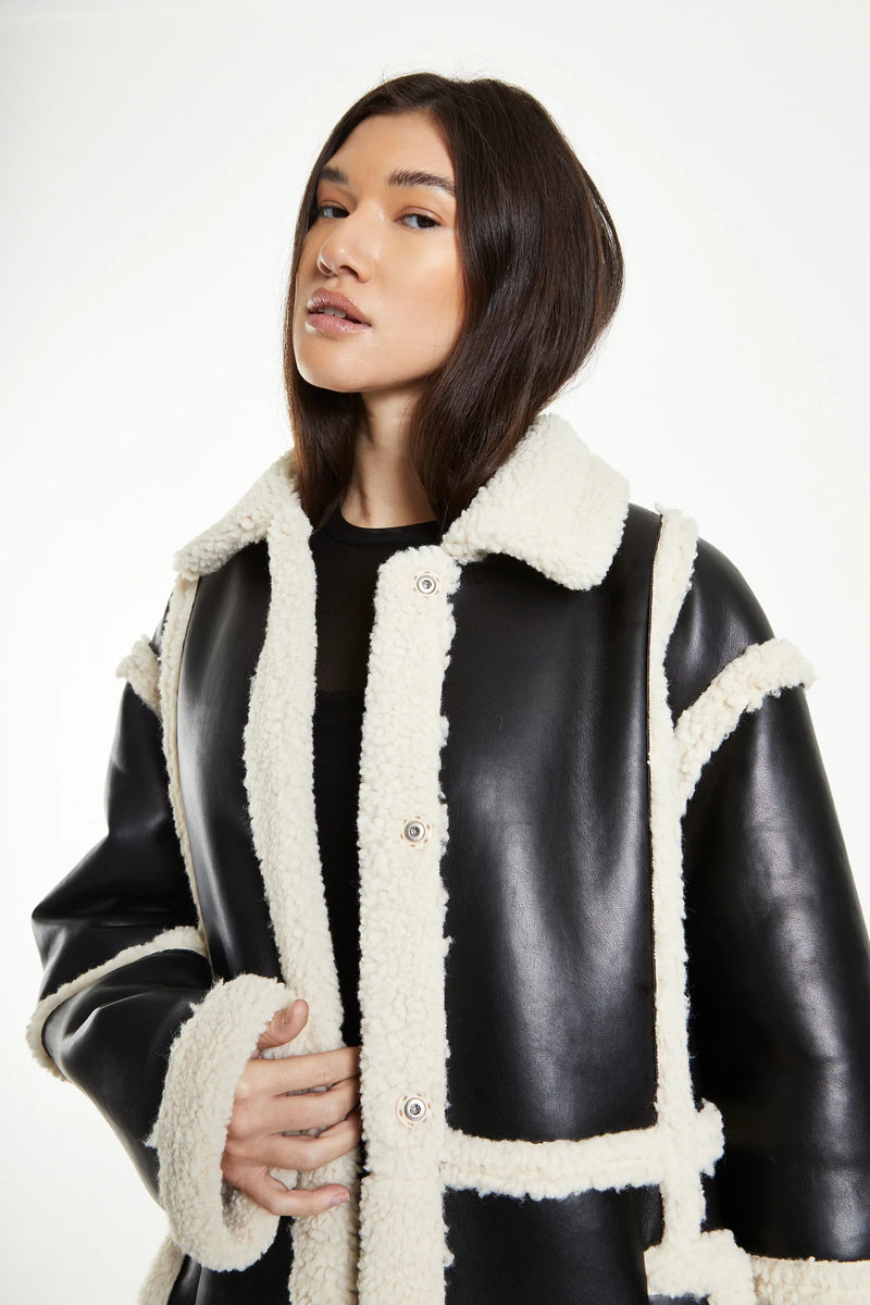 Black Cream Long Shearling Seamed Coat with Collar